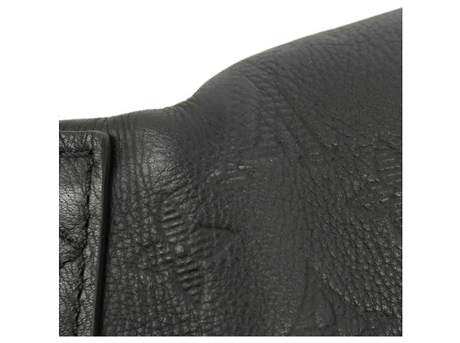 Sac banane Louis Vuitton Monogram Shadow Rush Noir - vue 9