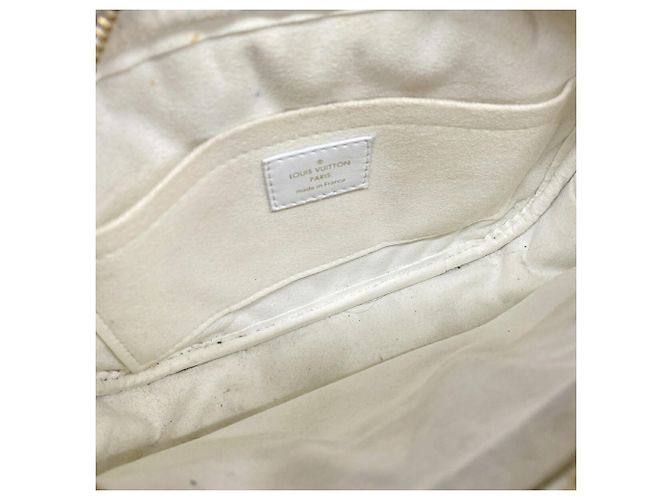 Borsa a tracolla Louis Vuitton New Wave Camera M53863 Bianco - vista 4