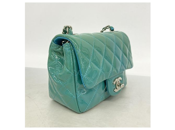 Borsa a tracolla con catena Chanel Matelassé Blu - vista 2