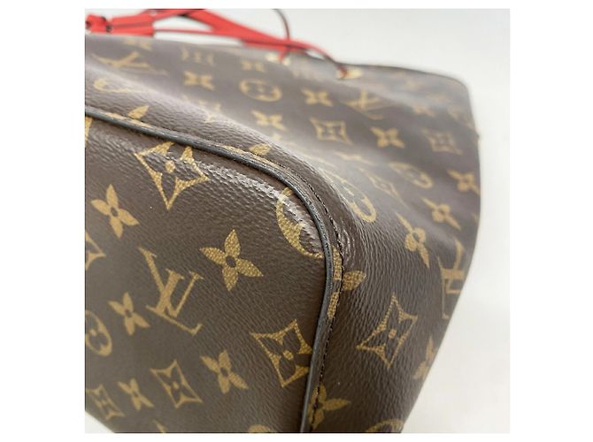 Néonoé Borsa a tracolla Louis Vuitton Monogram NeoNoe Rosso - vista 6