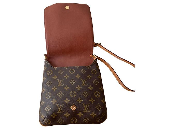 Louis Vuitton Musette Tango - vista 3