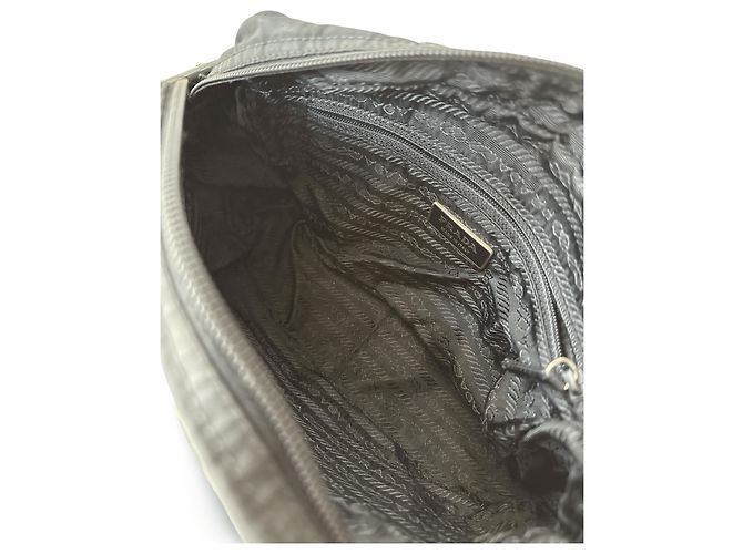 Bolsa tiracolo Prada Tessuto em nylon preto - vista 7