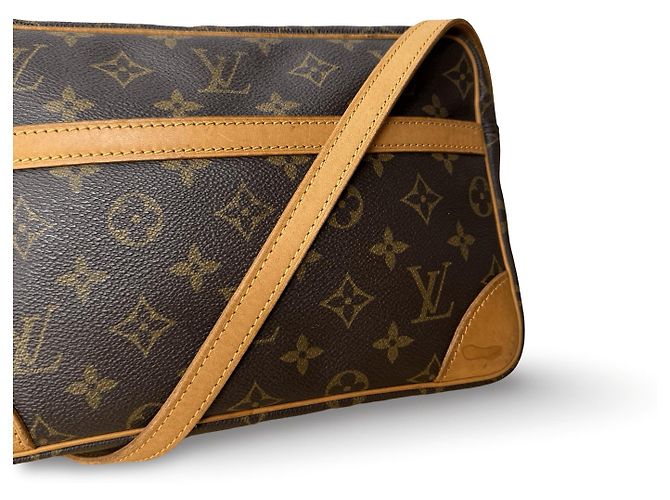 Louis Vuitton Trocadero 25 - vista 2