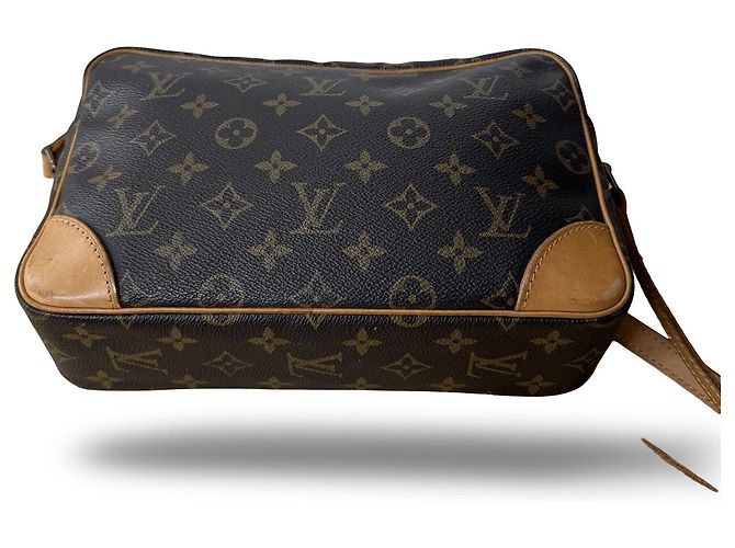Louis Vuitton Trocadero 25 - vista 6