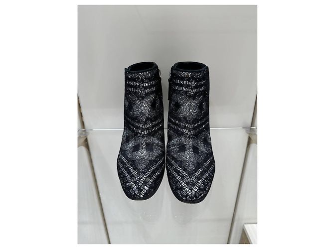 Stivaletti texturizzati neri Giuseppe Zanotti Sz.36 usati - vista 3