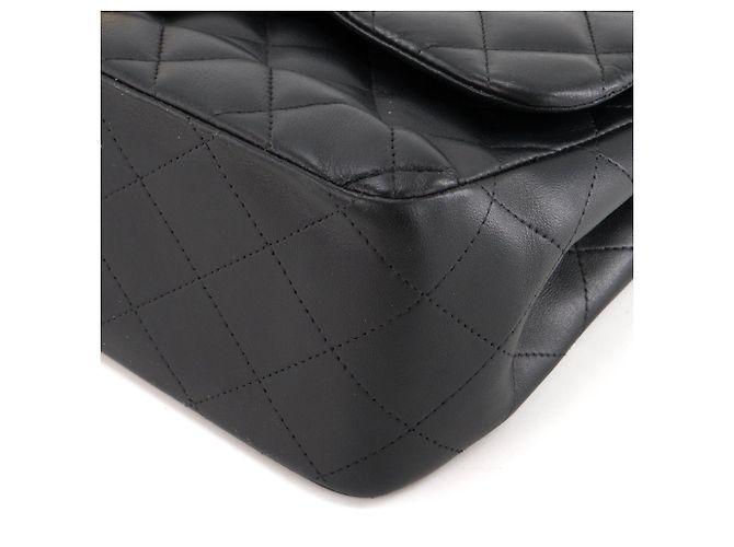 CHANEL - Borsa a tracolla Classic/Timeless Jumbo Chanel in pelle liscia nera Nero - vista 8