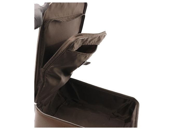 Borsa da viaggio Louis Vuitton Pegase 45 in pelle Taiga, Brown M23314 Marrone - vista 10
