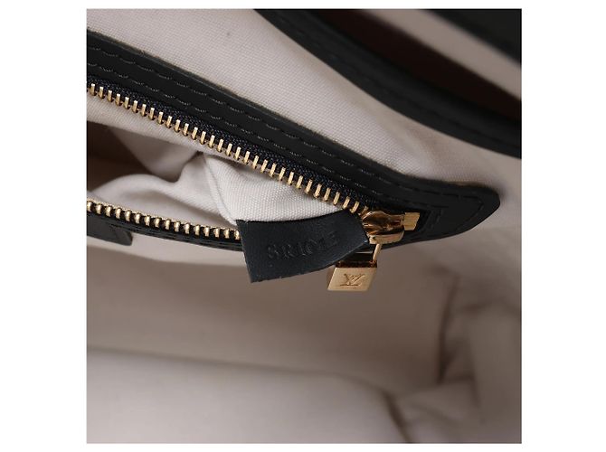 Louis Vuitton Mini Lucille GM Monogram Linen in Gray x Navy Blue M92609 Blu navy - vista 13