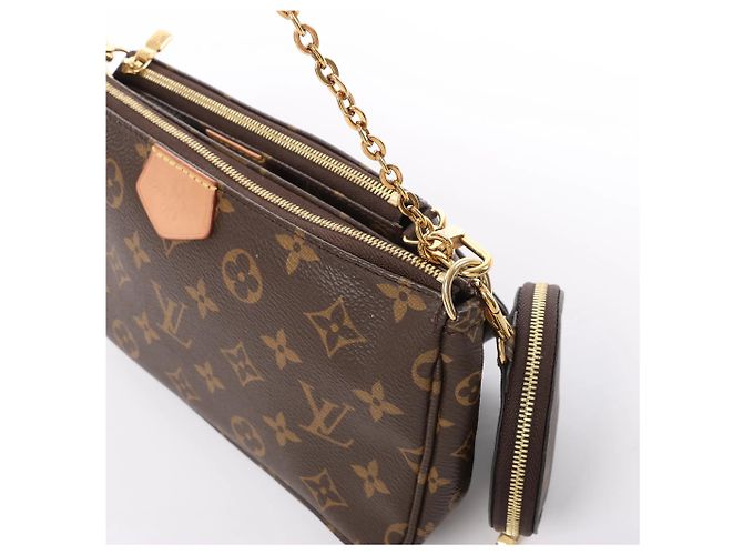 Borsa Louis Vuitton Multi Pochette Accessoires Monogram Canvas in Brown Marrone - vista 5