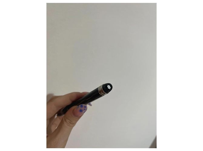 Stylo bille Montblanc Meisterstück Classique Noir - vue 3