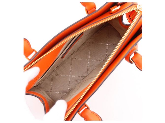 Borsa 2way Michael Kors SHEILA in vitello Arancione - vista 6