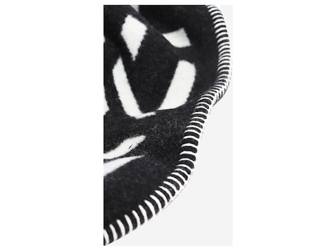Autre Marque Black Alphabeta blanket - view 2