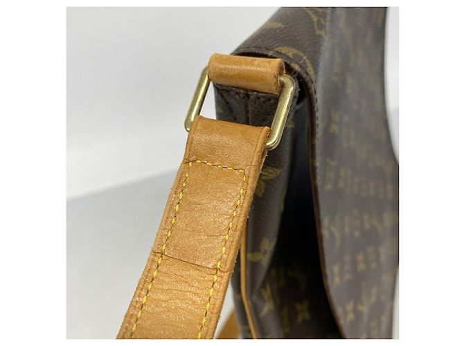 Borsa a tracolla Louis Vuitton Monogram Musette Marrone - vista 8