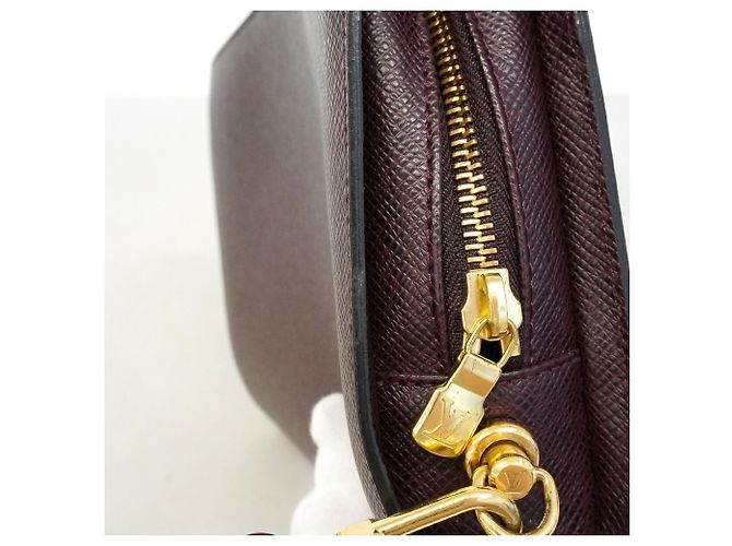Borsa a pochette Louis Vuitton Taiga Baikal Marrone - vista 7