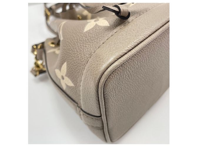 Louis Vuitton Nano Noe Schultertasche Beige - Ansicht 7