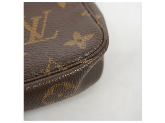 Louis Vuitton Monogram Mini Pochette Accessoires Marrone - vista 10