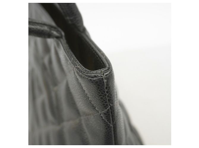 Timeless Borsa Tote Chanel in vitello martellato nero - vista 8