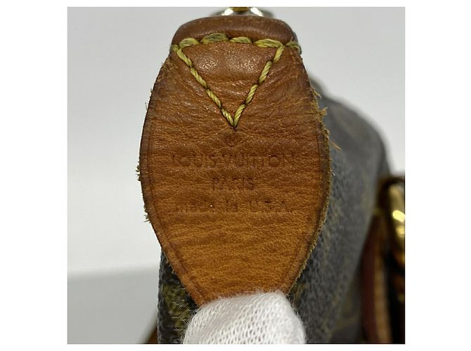 Saco Tote Louis Vuitton Monogram Totally PM Marrom - vista 5