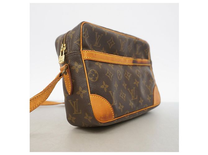 Borsa a tracolla Louis Vuitton Monogram Trocadero 27 Marrone - vista 2