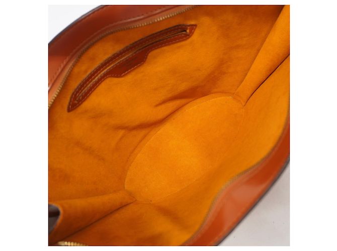 Borsa Louis Vuitton Epi Saint Jacques Marrone - vista 4