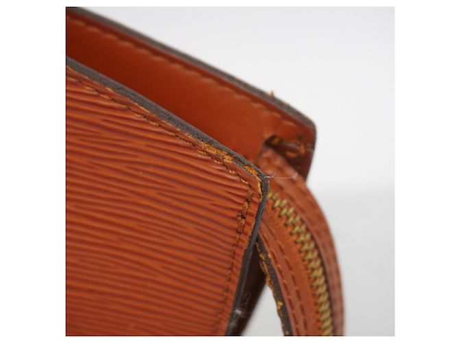 Borsa Louis Vuitton Epi Saint Jacques Marrone - vista 6