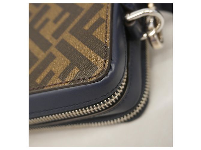 Borsa a tracolla Fendi Zucca in pelle Cachi Blu navy - vista 7