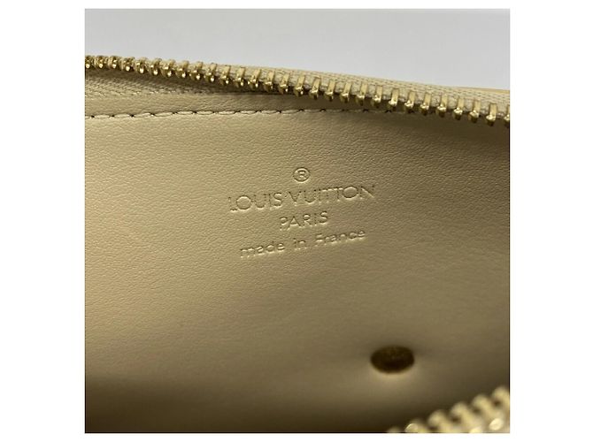 Pouch Louis Vuitton Vernis Flower Lexington Beige - vista 5