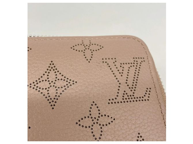 Cartera Zippy Louis Vuitton Mahina Rosa - vista 7