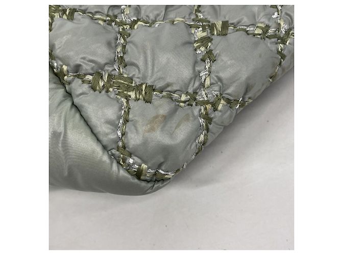 Saco Tote Chanel em nylon verde - vista 9