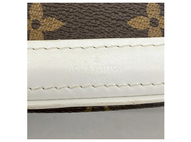 Borsa Louis Vuitton Monogram Nano Bucket Marrone Bianco - vista 5