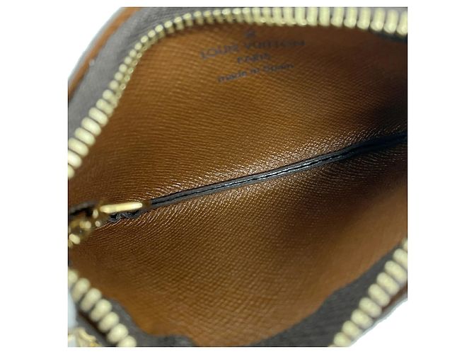 Louis Vuitton Monogram Pochette Clé Coin Case Castaño - vista 3
