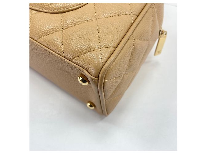 Mini borsa CHANEL Matelassé in Beige - vista 6