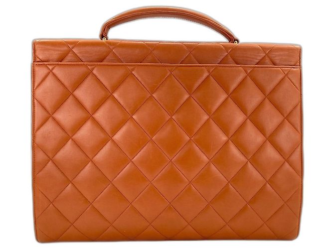 Borsa Chanel Matelassé in Arancione - vista 3