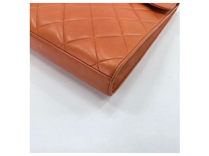 Borsa Chanel Matelassé in Arancione - vista 9