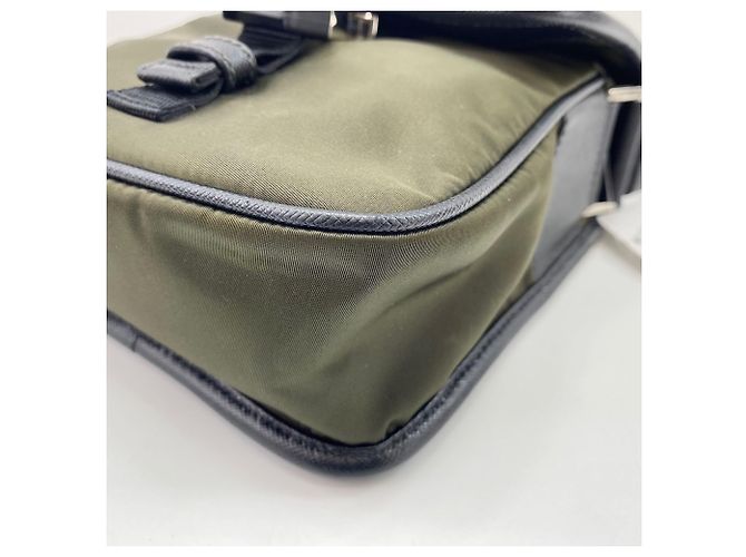 Borsa a tracolla Prada Saffiano in Khaki Cachi - vista 8