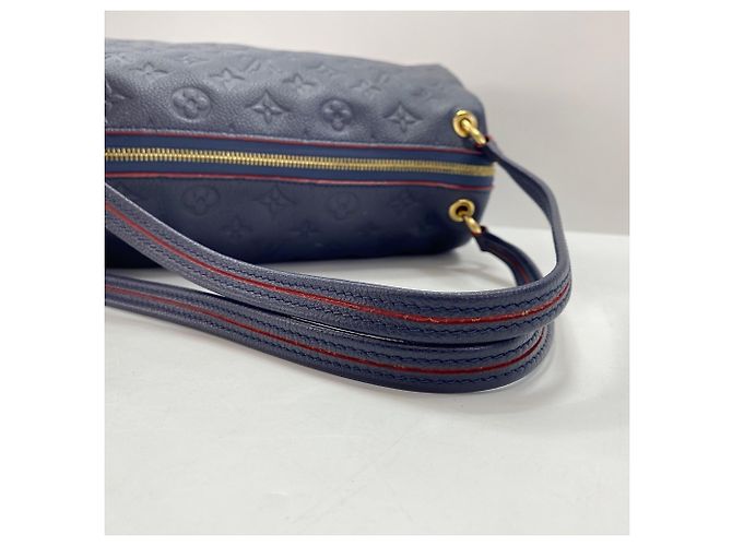 Sac à main Louis Vuitton Pontu PM en Navy Bleu Marine - vue 8