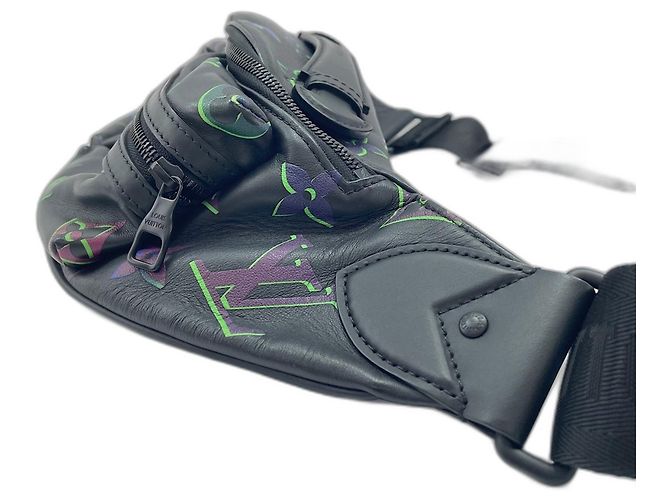 Bumbag Borsello da cintura Louis Vuitton Comet Nero - vista 3