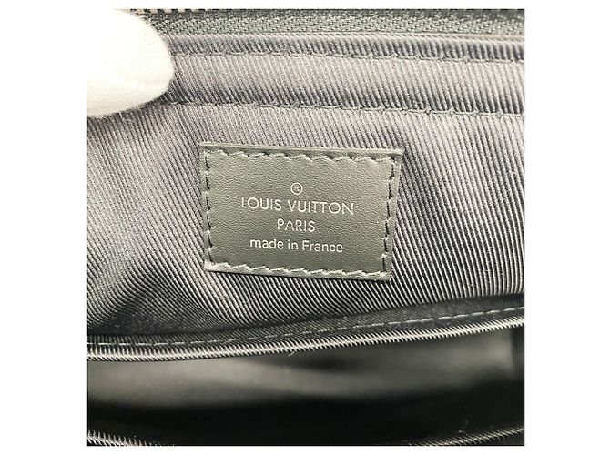 Borsa a tracolla Louis Vuitton Odyssée PM Monogram Eclipse Nero - vista 5