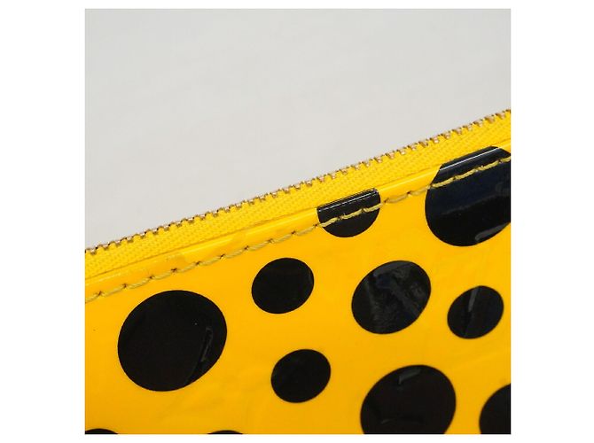 Louis Vuitton Vernis Infinity Dot Pochette Accessoires Giallo - vista 7
