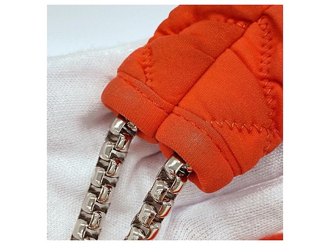 Borsa a tracolla Chanel in nylon trapuntato rosso Bubble - vista 7
