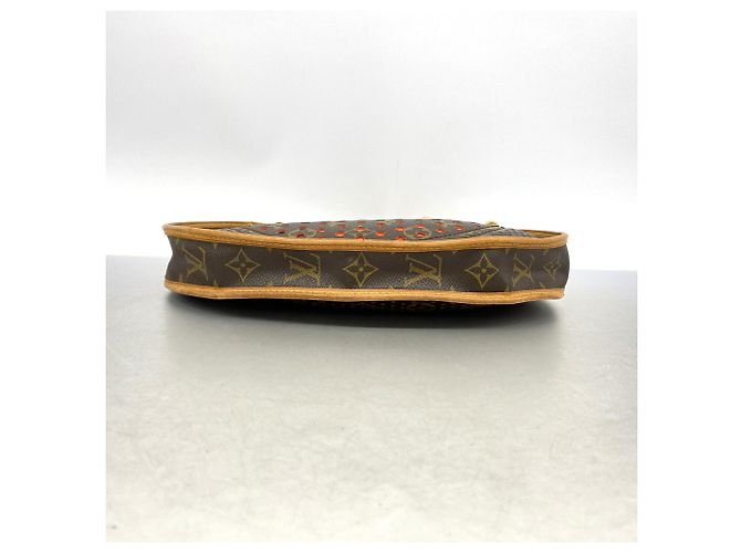 Borsa a tracolla Louis Vuitton Monogram Perfo Demilune Arancione - vista 3