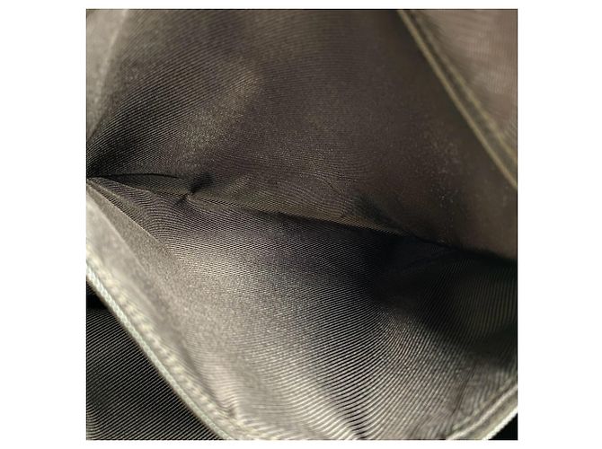 Borsa Tote a Spalla Gucci con Logo Hardware e Motivo GG Marrone - vista 10