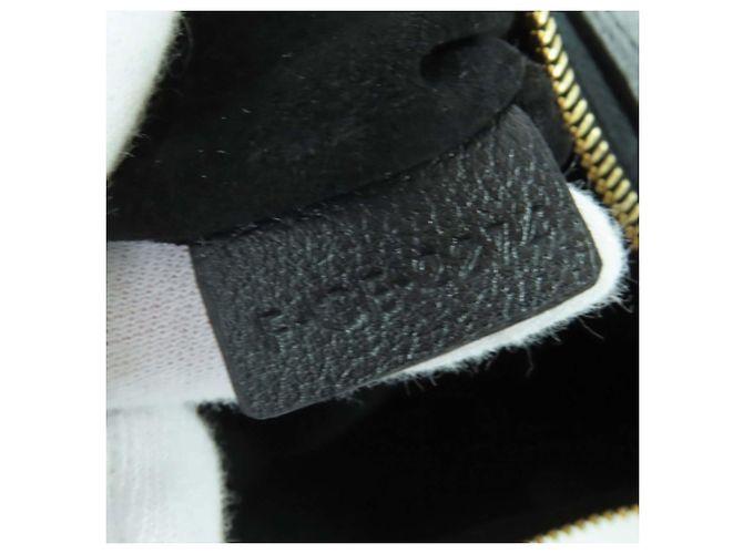 Céline Celine Heloise Crossbody em couro de bezerro granulado macio Small Preto - vista 6