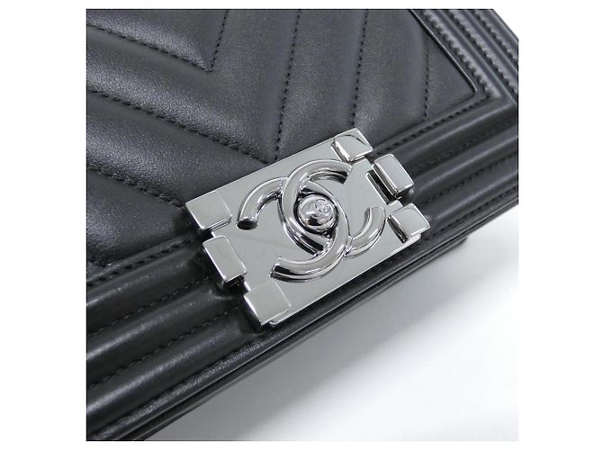 Borsa a tracolla Chanel Boy Line 67085 Nero - vista 4