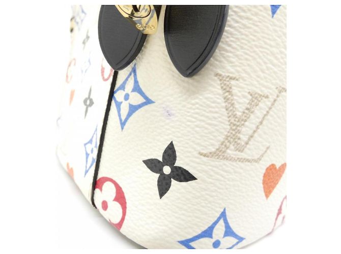Borsa da mano porta trucchi Louis Vuitton GameOn Monogram Bianco - vista 5
