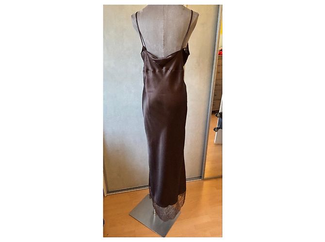 Christian Dior Boutique Paris Abito Maxi in Seta e Pizzo Marrone scuro - vista 9