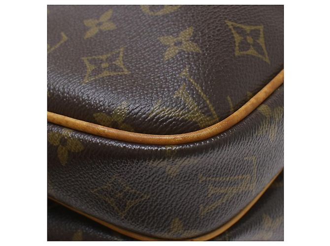 Louis Vuitton Reporter Monogram PM Marrone - vista 6