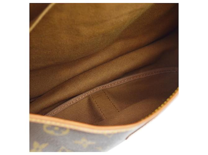 Louis Vuitton Saumur Monogram 35 Marrone - vista 3
