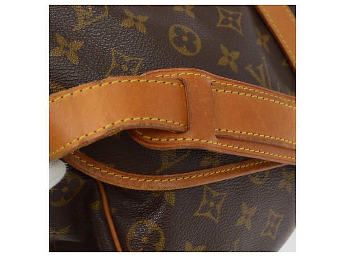 Louis Vuitton Saumur Monogram 35 Marrone - vista 6