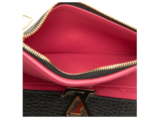 Louis Vuitton Portefeuille Capucines Compact Tri-fold Wallet Nero - vista 5